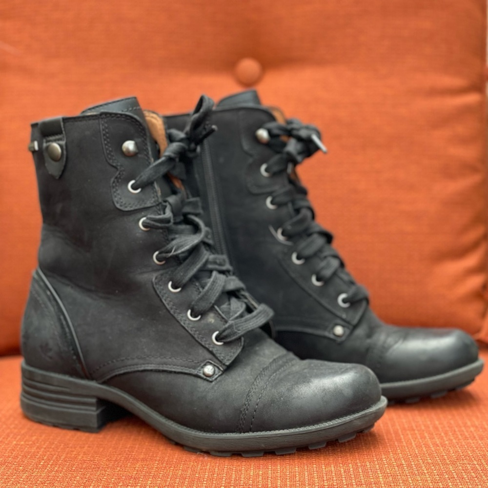 Cobb Hill combat boots